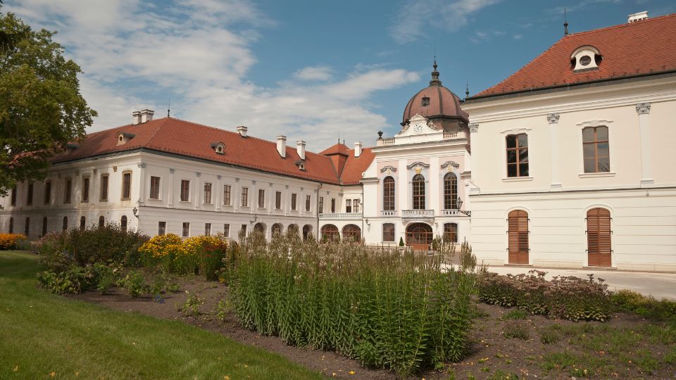 Godolloi-Kiralyi-Kastely Fedezd fel Budapest varázslatos agglomerációját: Természeti kincsek és történelmi helyszínek